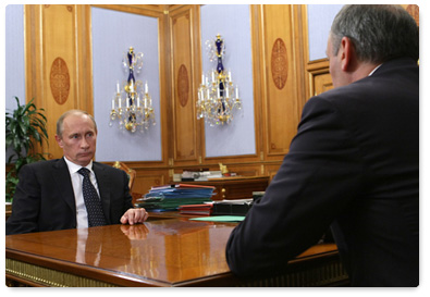 Prime Minister Vladimir Putin meets with Dagestan President Magomedsalam Magomedov