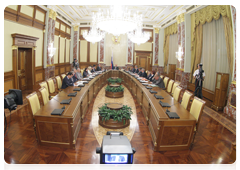 Prime Minister Vladimir Putin chairs a meeting of the Government Presidium|12 july, 2010|17:59