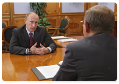 Prime Minister Vladimir Putin meeting with Vladimir Yevtushenkov, chairman of the board of the Sistema financial corporation|16 july, 2010|12:33