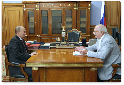 Prime Minister Vladimir Putin discusses the results of this year’s Moscow International Film Festival with festival president Nikita Mikhalkov