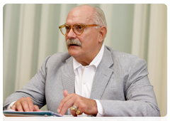 Nikita Mikhalkov, president of the Moscow International Film Festival, at a meeting with Prime Minister Vladimir Putin|17 july, 2010|12:07