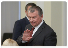 Deputy Prime Minister Igor Sechin at a meeting of the Government Presidium|19 july, 2010|18:41