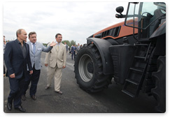 Prime Minister Vladimir Putin evaluates the progress made on national agriculture projects during a working visit to the Tambov Region