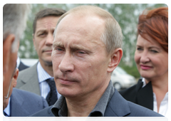 Prime Minister Vladimir Putin on a working visit to the Tambov Region, where he is evaluating the progress made on national agriculture projects|2 july, 2010|18:08