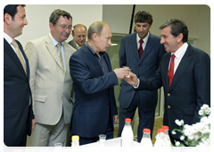 Prime Minister Vladimir Putin on a working visit to the Tambov Region, where he is evaluating the progress made on national agriculture projects|2 july, 2010|18:08