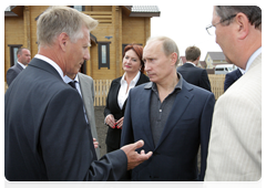 Prime Minister Vladimir Putin touring the construction site of the Solnenchny housing complex in the village of Pushkari, Tambov Region|2 july, 2010|19:33