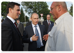 Prime Minister Vladimir Putin visiting a church in the village of Tulinovka|2 july, 2010|21:08