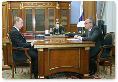 Prime Minister Vladimir Putin meets with Andrei Kostin, chairman of the Board of Directors and a member of the Supervisory Board of Bank VTB