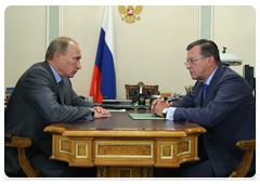 Prime Minister Vladimir Putin during a meeting with First Deputy Prime Minister Viktor Zubkov|21 july, 2010|13:23