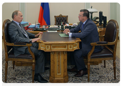 Prime Minister Vladimir Putin during a meeting with First Deputy Prime Minister Viktor Zubkov|21 july, 2010|13:23