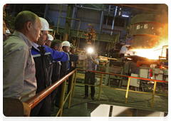 Prime Minister Vladimir Putin visiting the Chelyabinsk Metallurgical Plant|23 july, 2010|18:43