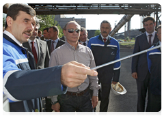 Prime Minister Vladimir Putin visiting the Chelyabinsk Metallurgical Plant|23 july, 2010|18:43