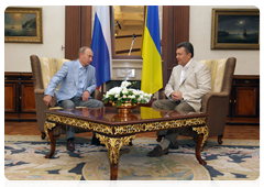 Prime Minister Vladimir Putin meeting with Ukrainian President Viktor Yanukovych|24 july, 2010|17:31