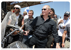 Prime Minister Vladimir Putin attending the 14th International Bike Show|24 july, 2010|19:02