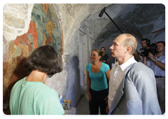 Prime Minister Vladimir Putin at the Novgorod Kremlin in the Novgorod Region|26 july, 2010|15:46