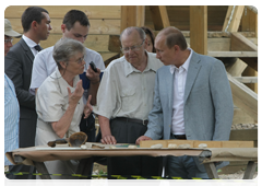 Председатель Правительства России В.В.Путин посетил Троицкий раскоп|26 июля, 2010|20:06