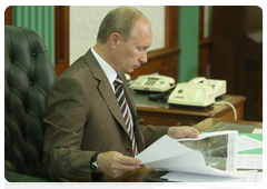 Prime Minister Vladimir Putin during a conference call on measures to reduce the incidence of wildfires|27 july, 2010|19:43