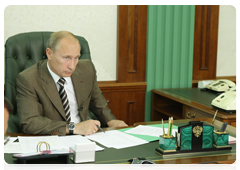 Prime Minister Vladimir Putin during a conference call on measures to reduce the incidence of wildfires|27 july, 2010|19:43