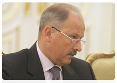 Chairman of Vnesheconombank Vladimir Dmitriev at a meeting of Vnesheconombank’s Supervisory Board|28 july, 2010|22:14