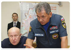 Minister of Civil Defence, Emergencies and Disaster Relief Sergei Shoigu at a meeting on the nationwide wildfire emergency while visiting the Nizhny Novgorod Region|30 july, 2010|17:07