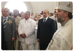 Prime Minister Vladimir Putin visiting the Holy Saviour’s Image Church complex in Usovo settlement near Moscow|5 july, 2010|13:09