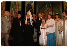 Председатель Правительства Российской Федерации В.В.Путин посетил православный духовно-просветительский центр, расположенный на территории храмового комплекса|5 июля, 2010|14:42