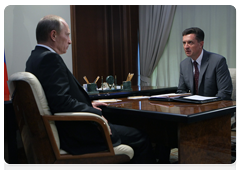 Prime Minister Vladimir Putin meeting with Stavropol Governor Valery Gayevsky|6 july, 2010|21:52