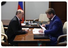 Prime Minister Vladimir Putin meeting with Chechen President Ramzan Kadyrov|6 july, 2010|22:19