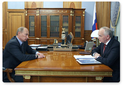 Prime Minister Vladimir Putin meets with Farit Mukhametshin, head of the Federal Agency for the Commonwealth of Independent States, Compatriots Living Abroad and International Cultural Cooperation