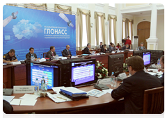 Prime Minister Vladimir Putin chairing a meeting in Ryazan on using GLONASS for the social and economic development of the Russian regions|10 august, 2010|21:22