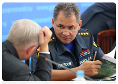 Emergencies Minister Sergei Shoigu at the meeting on using GLONASS for the social and economic development of the Russian regions|10 august, 2010|21:23