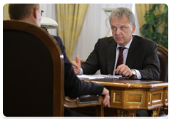 Minister of Industry and Trade Viktor Khristenko meeting with Prime Minister Vladimir Putin|12 august, 2010|12:43