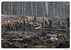 Prime Minister Vladimir Putin visiting peat bog fire fighting sites in the Moscow Region’s Kolomna|16 august, 2010|20:11