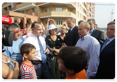 Prime Minister Vladimir Putin inspecting the construction of housing in the Podolsk District of the Moscow Region|16 august, 2010|20:44