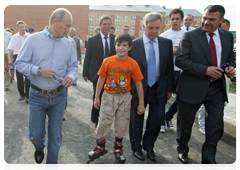 Prime Minister Vladimir Putin inspecting the construction of housing in the Podolsk District of the Moscow Region|16 august, 2010|20:44