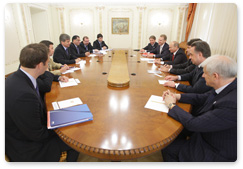 Prime Minister Vladimir Putin meets with FIFA Inspection Commission members