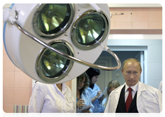 Prime Minister Vladimir Putin visiting a new perinatal clinical centre in Tver|17 august, 2010|18:28