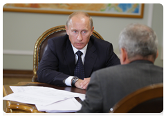 Prime Minister Vladimir Putin meeting with Minister of Regional Development Viktor Basargin|18 august, 2010|11:24