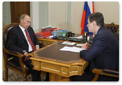 Prime Minister Vladimir Putin meets with Deputy Prime Minister Alexander Zhukov