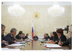 Prime Minister Vladimir Putin at a meeting of the Government Presidium of the Russian Federation|20 august, 2010|18:24