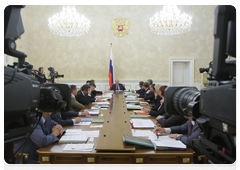 Prime Minister Vladimir Putin at a meeting of the Government Presidium of the Russian Federation|20 august, 2010|18:24