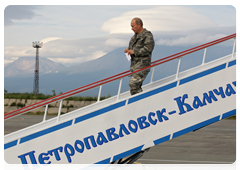 Prime Minister Vladimir Putin arriving in Petropavlovsk-Kamchatsky|24 august, 2010|12:19