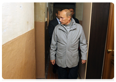 Председатель Правительства Российской Федерации В.В.Путин побывал в здании общежития в г.Петропавловске-Камчатском|26 августа, 2010|14:45