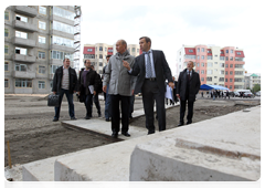 Prime Minister Vladimir Putin visiting the construction site in Petropavlovsk-Kamchatsky, where the new earthquake-proof district is being built|26 august, 2010|14:45