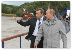 Председатель Правительства России В.В.Путин посетил биатлонный комплекс в Петропавловске-Камчатском