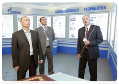 Prime Minister Putin visiting the exhibition Innovations in the Largest Government-Owned Enterprises|3 august, 2010|19:09