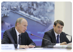 Prime Minister Vladimir Putin chairing a meeting in Chita to discuss road construction|30 august, 2010|19:33