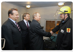 Prime Minister Vladimir Putin visiting a copper smelter at Norilsk Nickel|31 august, 2010|13:50