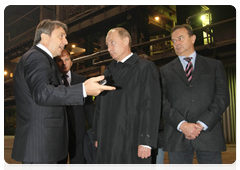 Prime Minister Vladimir Putin visiting a copper smelter at Norilsk Nickel|31 august, 2010|15:34