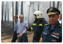 Prime Minister Vladimir Putin at the Emergencies Ministry camp in the Voronezh Region|4 august, 2010|14:51